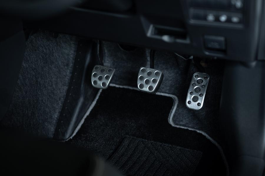 Детали интерьера Toyota GR Yaris RZ First Edition 2020 года  (JP) (фото 17 из 27)